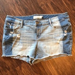 NWOT Torrid Denim Jeans Shorts NEVER WORN
